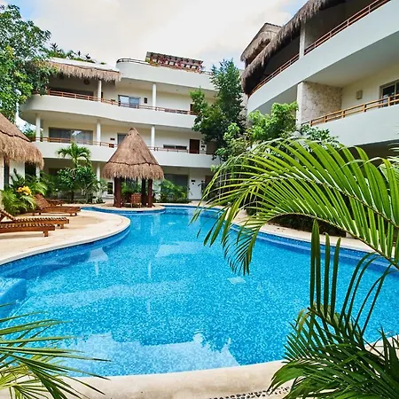 Casa Margarita- 5 Min To The Beach & Pool & Jacuzzi Apartment