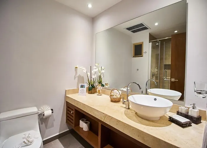 Hébergement de vacances Boho Chic Poolside Condo 7 Min To The Beach & Town *