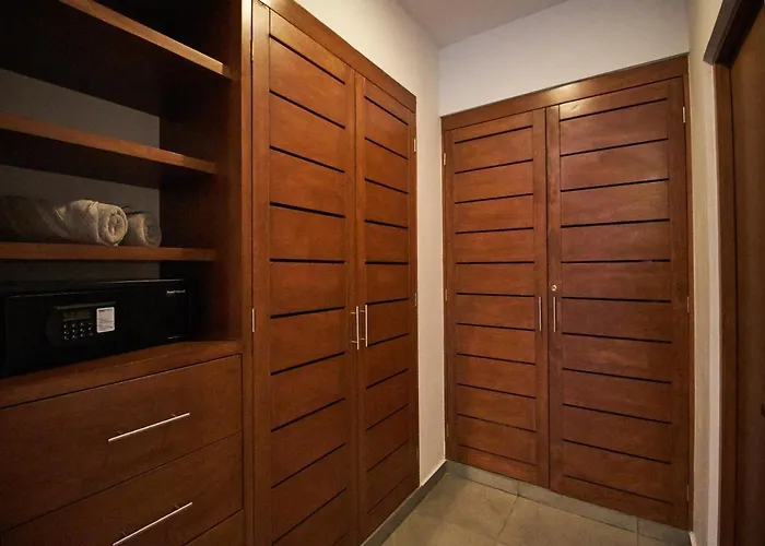 Hébergement de vacances Boho Chic Poolside Condo 7 Min To The Beach & Town
