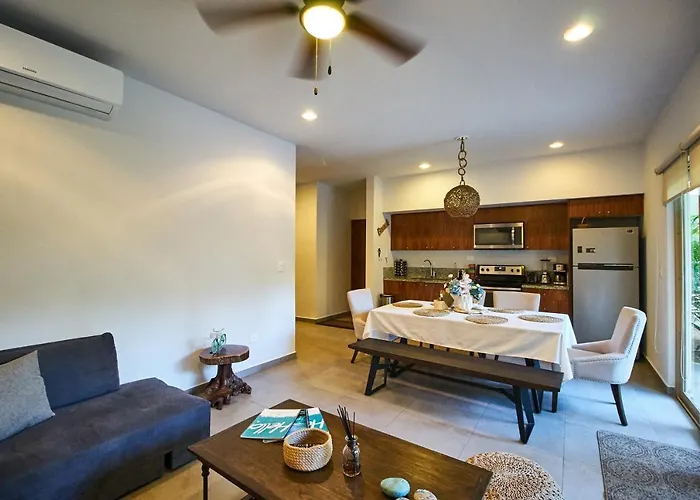 Boho Chic Poolside Condo 7 Min To The Beach & Town Hébergement de vacances Tulum